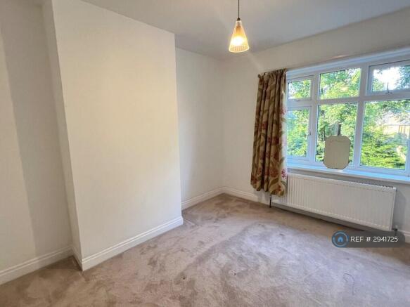 3 bed Semi-Detached to rent Image 8