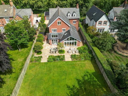 Whitbarrow Road, Lymm, Cheshire, WA13 9AW