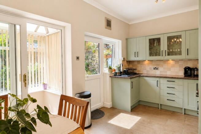 2 bed Semi-Detached for sale Image 9