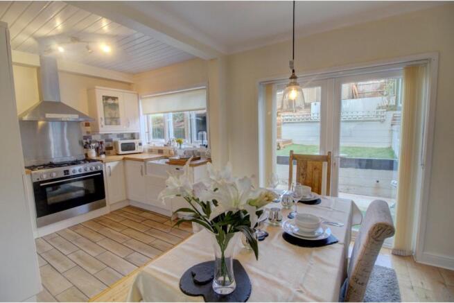 Kitchen/Dining Room