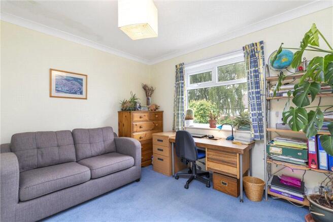 Bedroom/Office