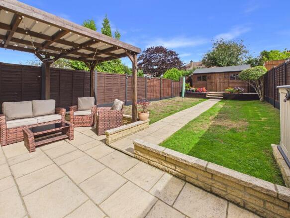 REAR GARDEN & PATIO