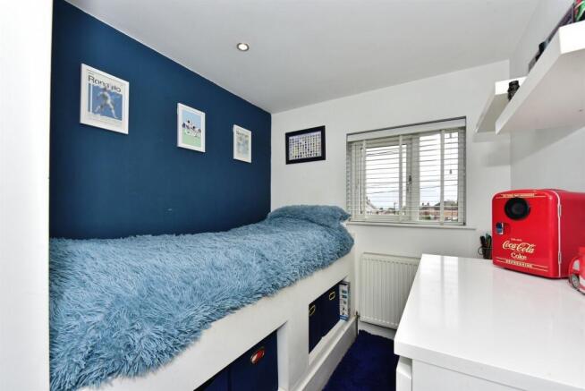 3 bed Semi-Detached for sale Image 9