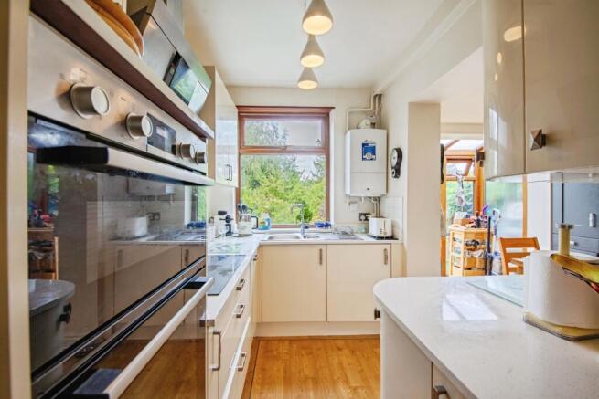 3 bed Semi-Detached for sale Image 5