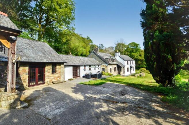 Tor Farm House.