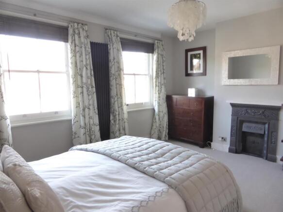 46 Reading Road 014.JPG