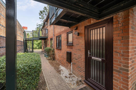 Wyatt Close, High Wycombe