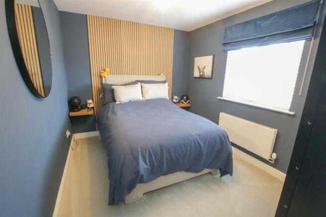 BEDROOM 2