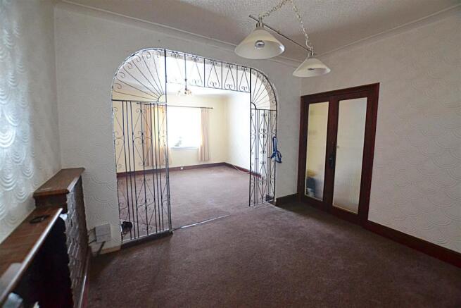 Dining Room.JPG