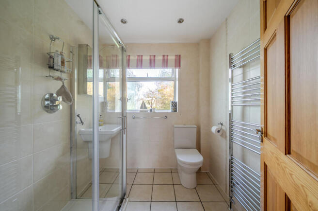 3 bed Bungalow for sale Image 11