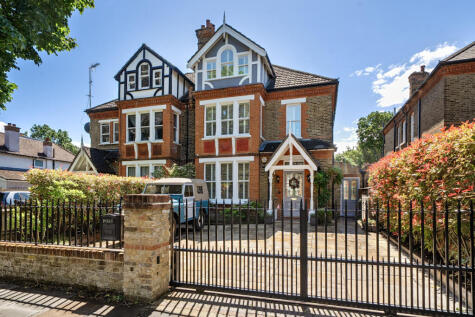 Kings Hall Road, Beckenham, BR3