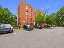 Flat 5, 2 Wandsworth Court, Iron Railway Close, Coulsdon CR5 3JZ