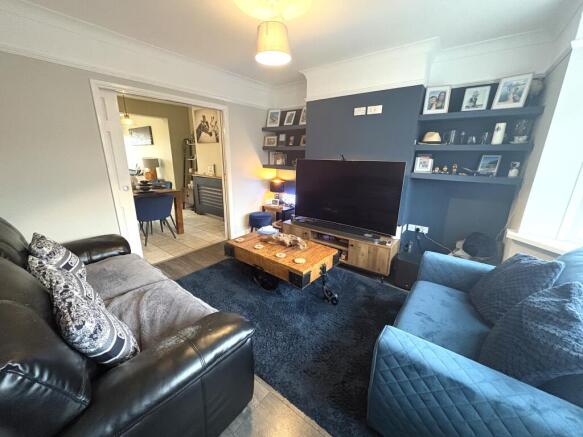 Blackhalve Lane, Wednesfield, Wolverhampton photo 3