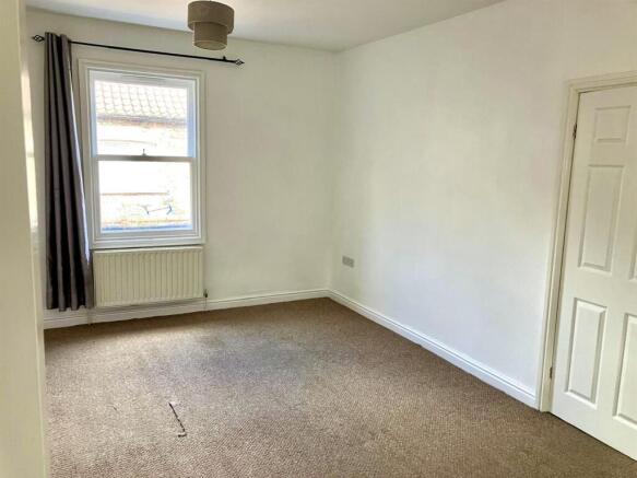Terraced to rent Image 9