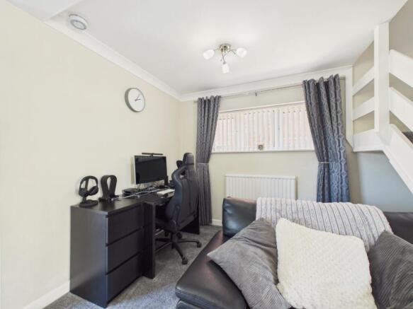 3 bed Semi-Detached for sale Image 7