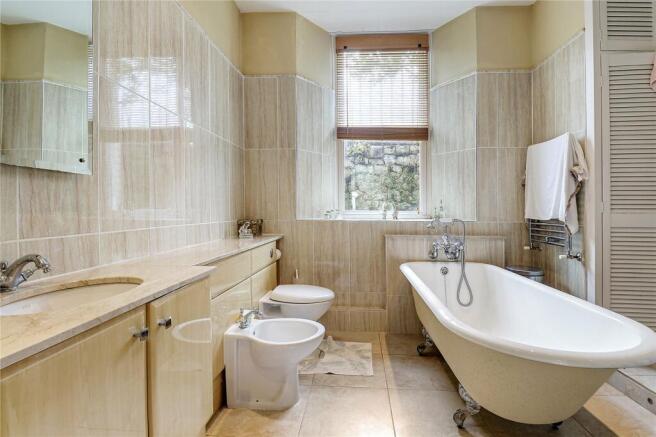En Suite Bathroom