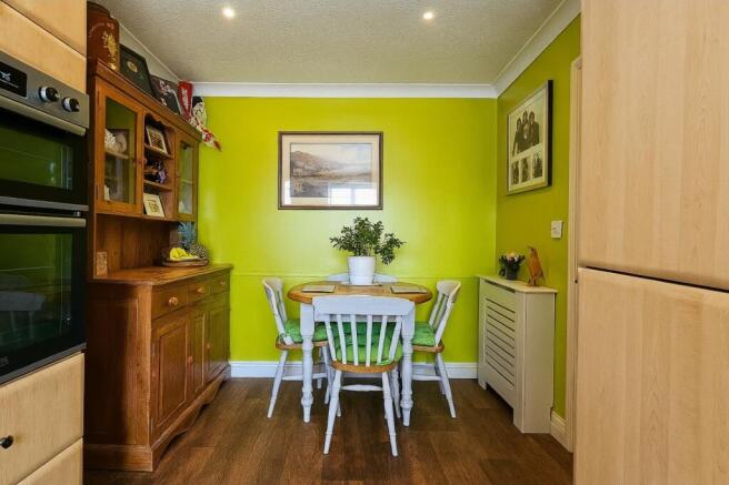 Kitchen / dining room