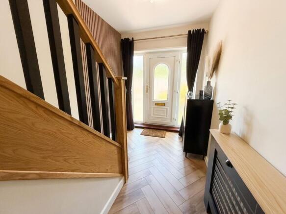 3 bed Semi-Detached for sale Image 7