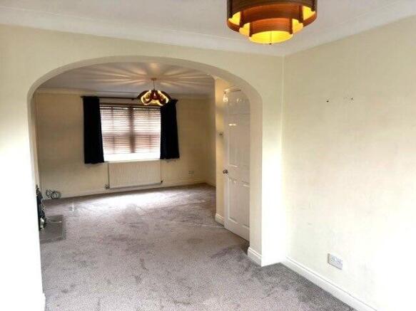3 bed End of Terrace to rent Image 4