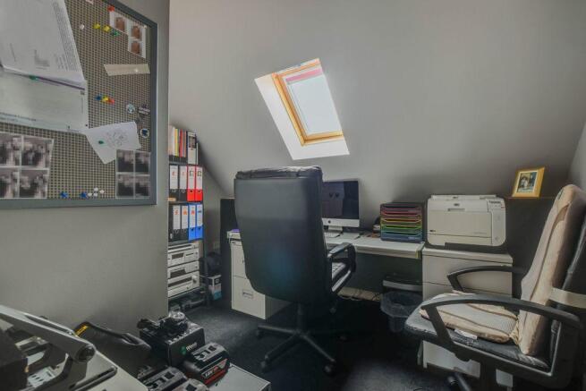 Dressing Room / Office