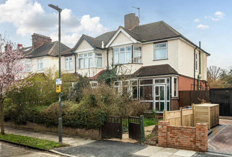 Maycross Avenue, Morden, SM4