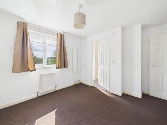 3 bed Semi-Detached for sale Image 10