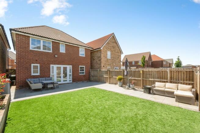 Collier Close, New Rossington, Doncaster photo 4