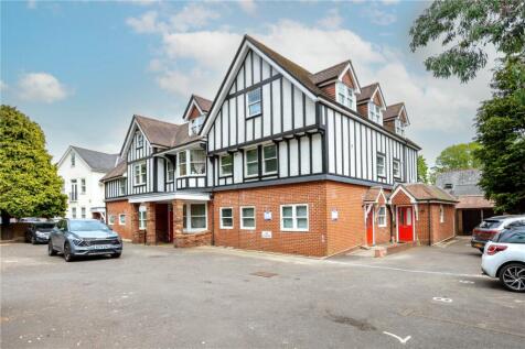 Charminster Road, Charminster, Bournemouth, BH8