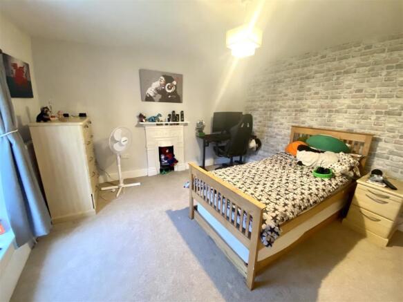 BEDROOM 3