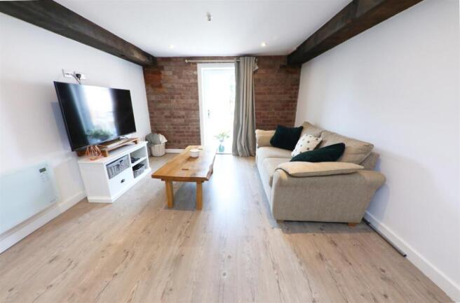 OPEN PLAN LIVING/ DINING/ KITCHEN