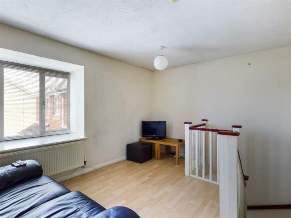 CAM00208P1-PR0137-ST