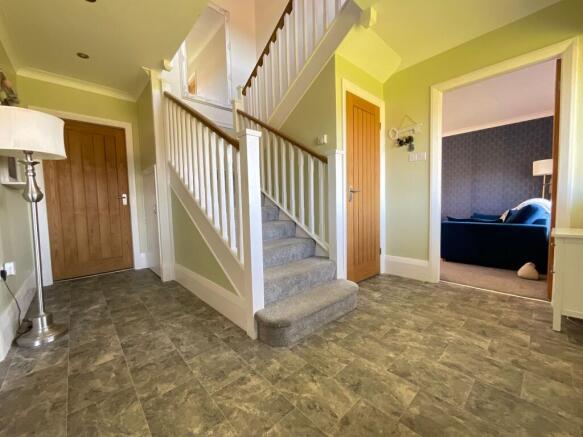 3 bed Detached for sale Image 11