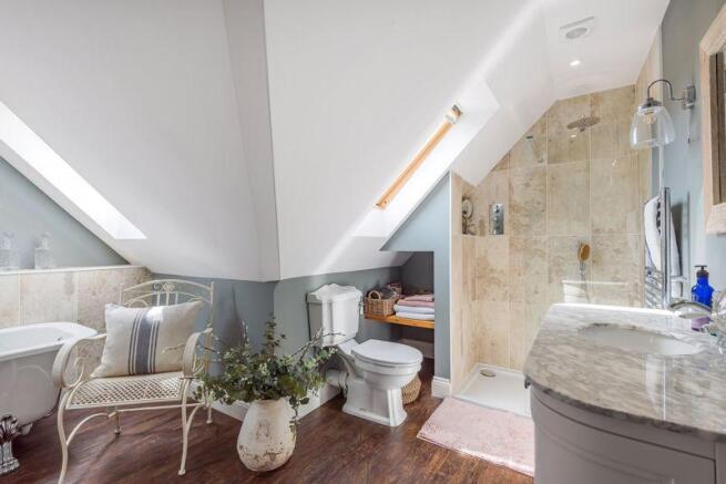 Ensuite bath