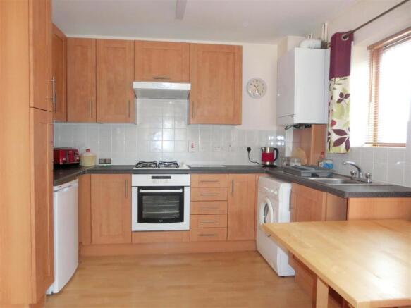 OPEN PLAN LOUNGE KITCHEN DINER
