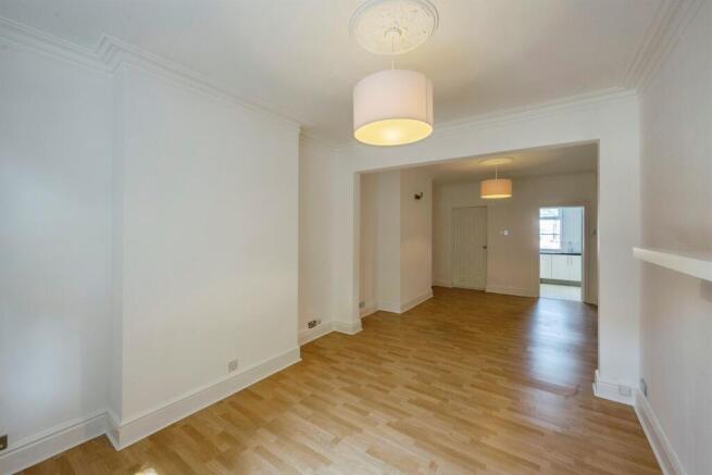 2 bed Terraced for sale Image 4