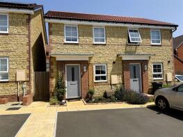 6, Cleaver Drive, Chippenham SN15 1UP