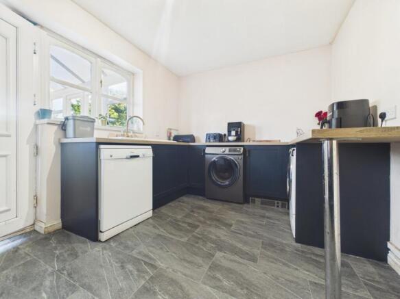 Beaumont Close, Framwellgate Moor, Durham, DH1 photo 4