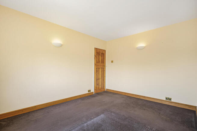 3 bed Semi-Detached for sale Image 12
