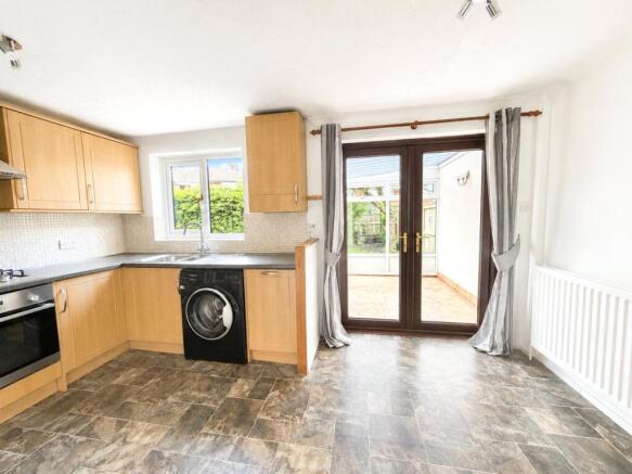 3 bed Semi-Detached for sale Image 5