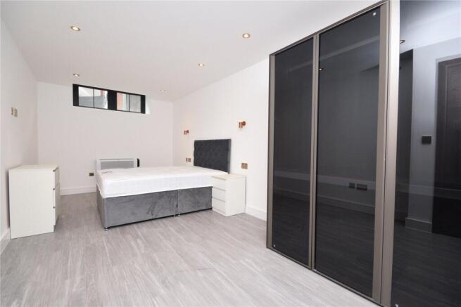1 bed Apartment to rent Image 7