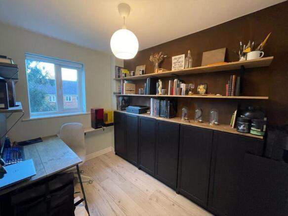 Photo 18