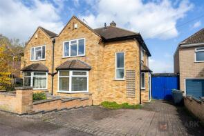 35, Woodgate Drive, Leicester LE4 3HU