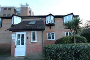 Flat 4, Wells Court, Regarth Avenue, Romford RM1 1AL