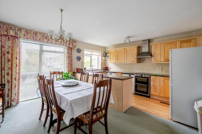 Kitchen / Dining Room