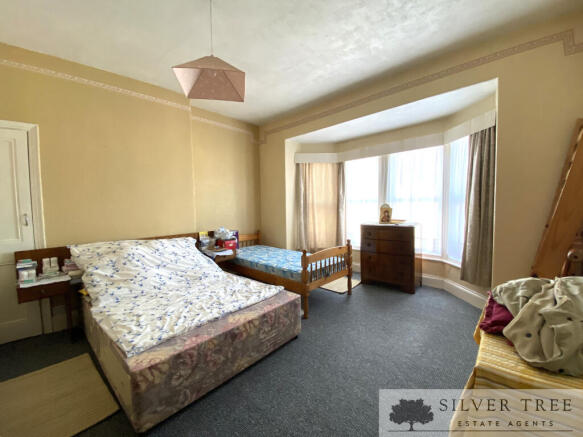 6 bed Terraced for sale Image 6