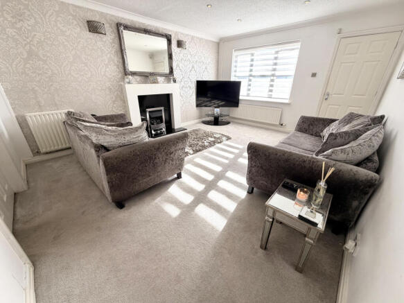 Greenbriar Close,  Highfurlong, FY3 photo 4