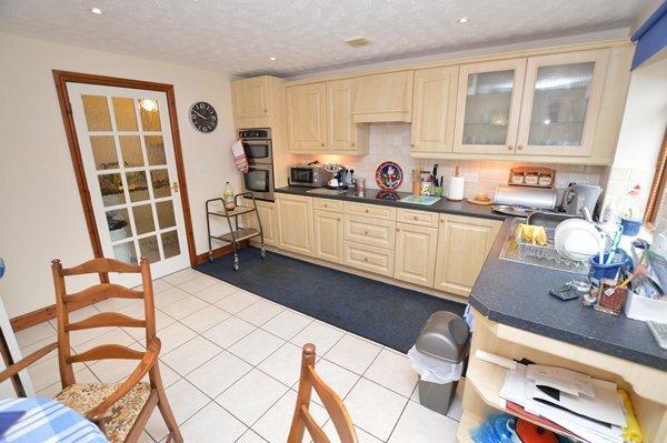 breakfast/kitchen
