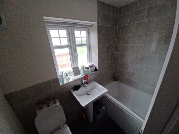 Bathroom (1).png