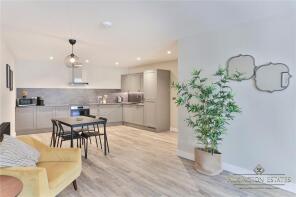 Flat 4, 13, Southside Street, Plymouth PL1 2LA