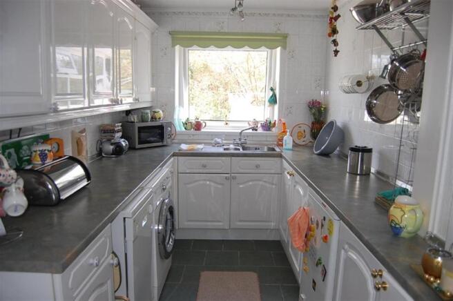 Kitchen / Breakfast 